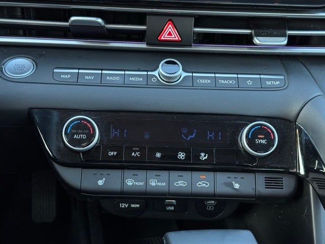 2024 Hyundai Elantra SEL w/ Power Sunroof