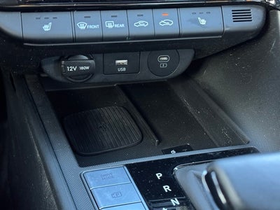 2024 Hyundai Elantra SEL w/ Power Sunroof