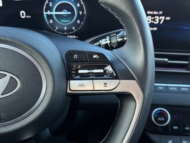 2024 Hyundai Elantra SEL w/ Power Sunroof