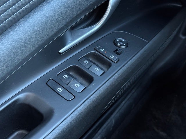 2024 Hyundai Elantra SEL w/ Power Sunroof