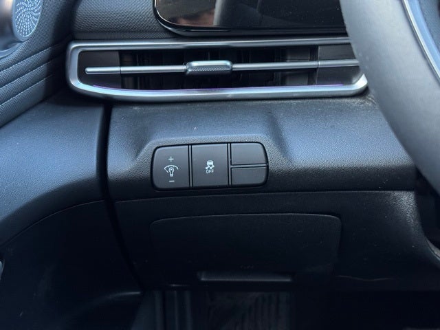 2024 Hyundai Elantra SEL w/ Power Sunroof