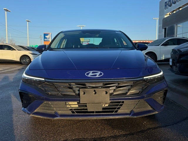 2024 Hyundai Elantra SEL w/ Power Sunroof