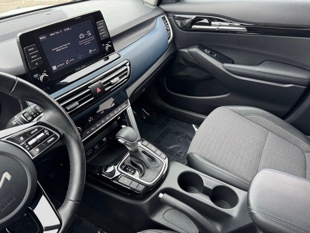 2023 Kia Seltos S Special w/ Intelligent Access + Remote Start