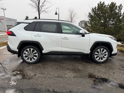 2025 Toyota RAV4 XLE Premium