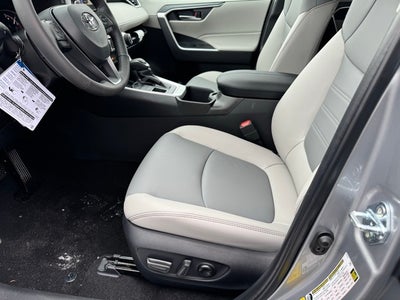 2025 Toyota RAV4 XLE Premium