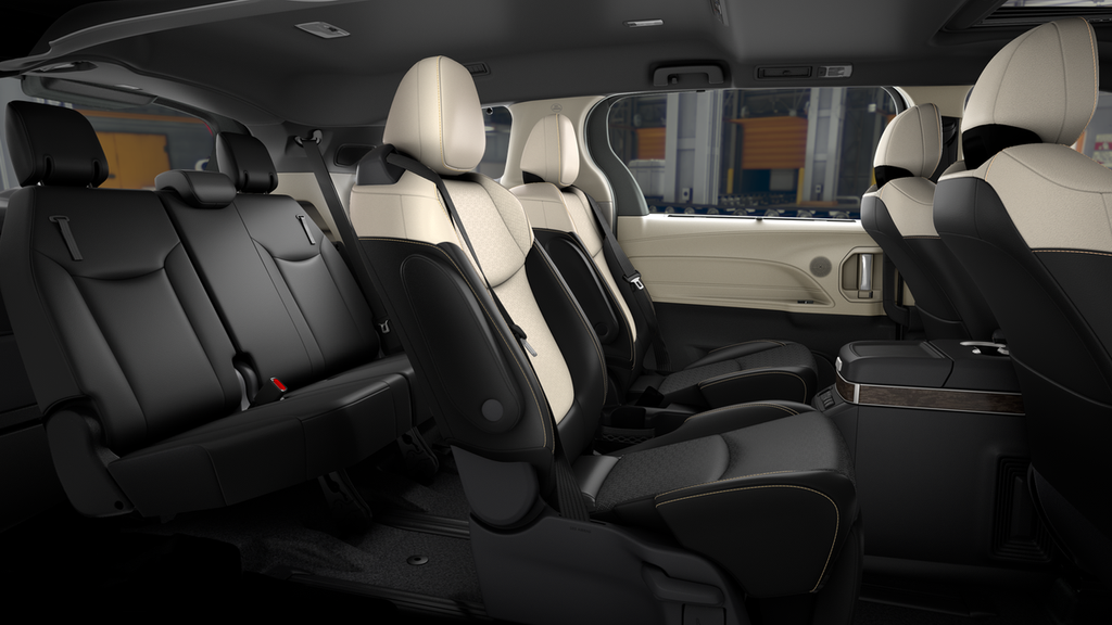 2026 Toyota Sienna Platinum 7 Passenger