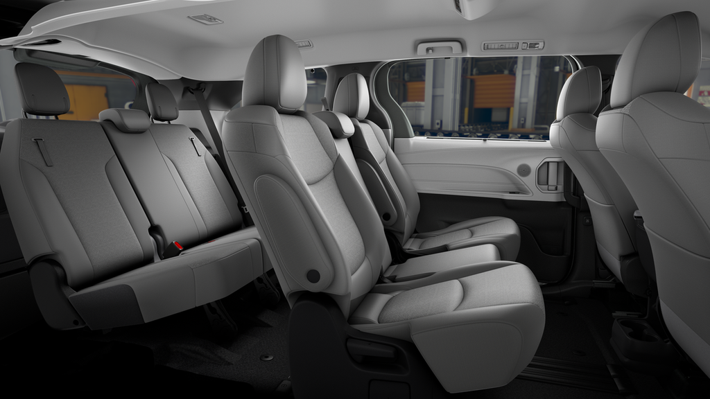 2026 Toyota Sienna LE 8 Passenger