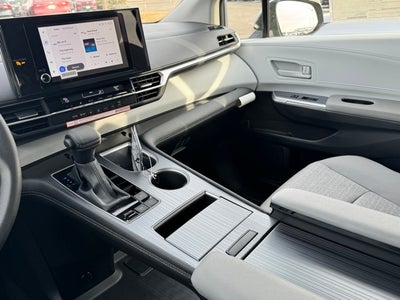 2026 Toyota Sienna LE