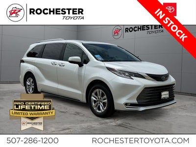 2025 Toyota Sienna Limited 7 Passenger