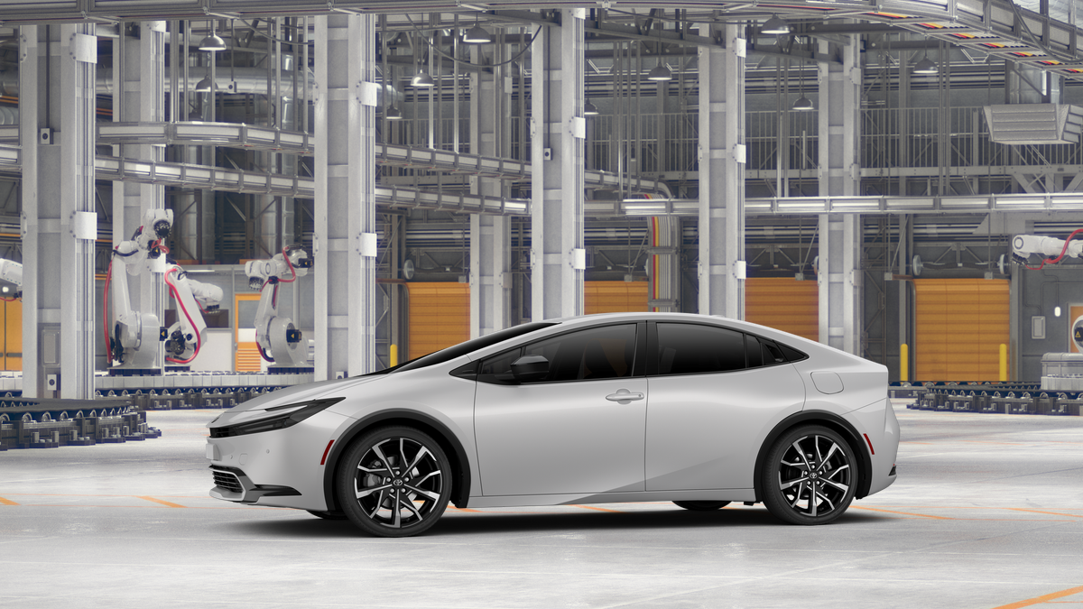 2027 Toyota Prius Plug-in Hybrid XSE