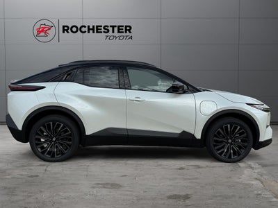 2026 Toyota C-HR XSE