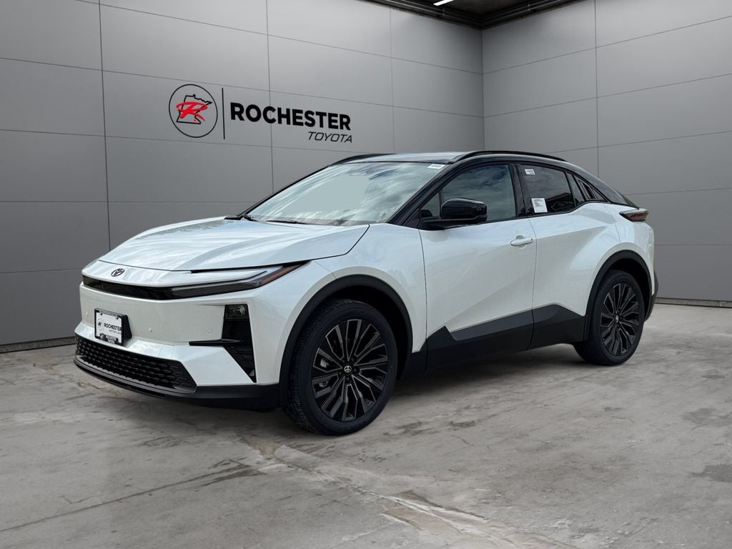 2026 Toyota C-HR XSE
