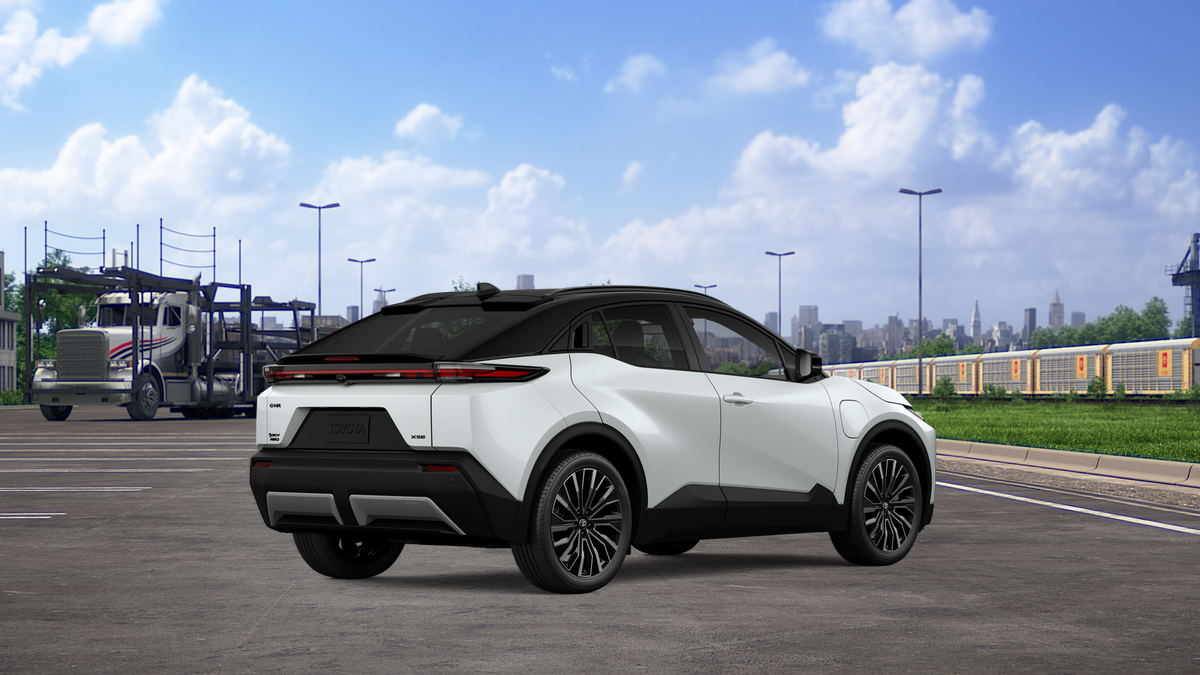 2026 Toyota C-HR XSE