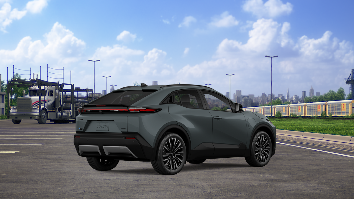 2027 Toyota C-HR XSE