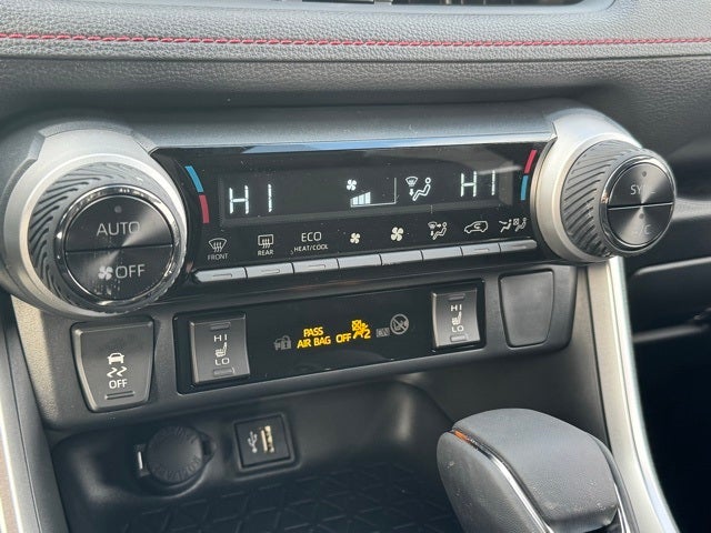 2025 Toyota RAV4 Plug-In Hybrid SE