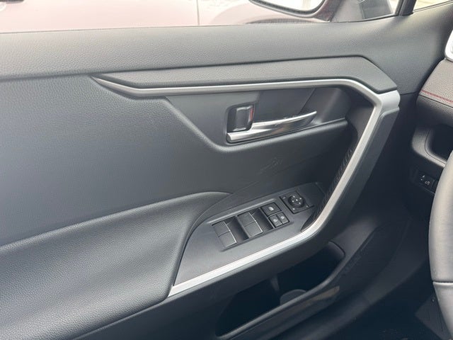 2025 Toyota RAV4 Plug-In Hybrid SE