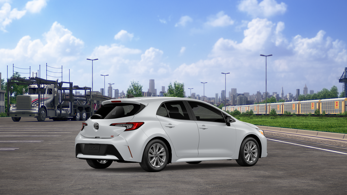 2027 Toyota Corolla Hatchback SE