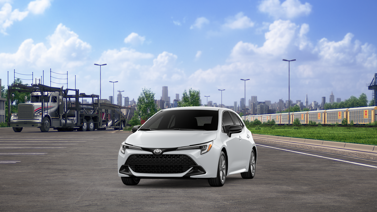 2027 Toyota Corolla Hatchback SE