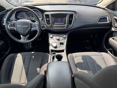 2017 Chrysler 200 LX