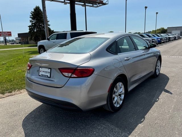 2017 Chrysler 200 LX