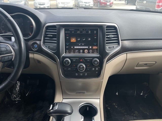 Used 2014 Jeep Grand Cherokee Limited with VIN 1C4RJFBG4EC212598 for sale in Rochester, Minnesota