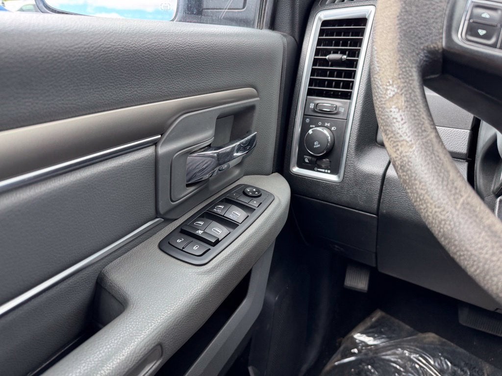 2018 RAM 1500 SLT