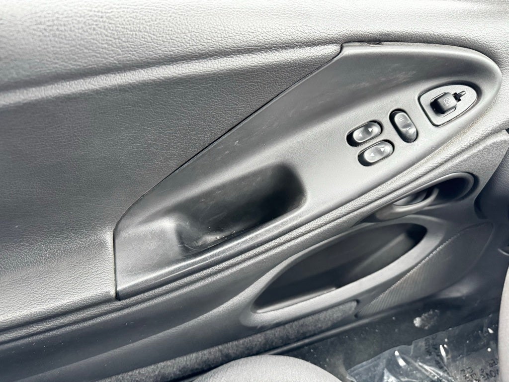 2003 Ford Mustang V6