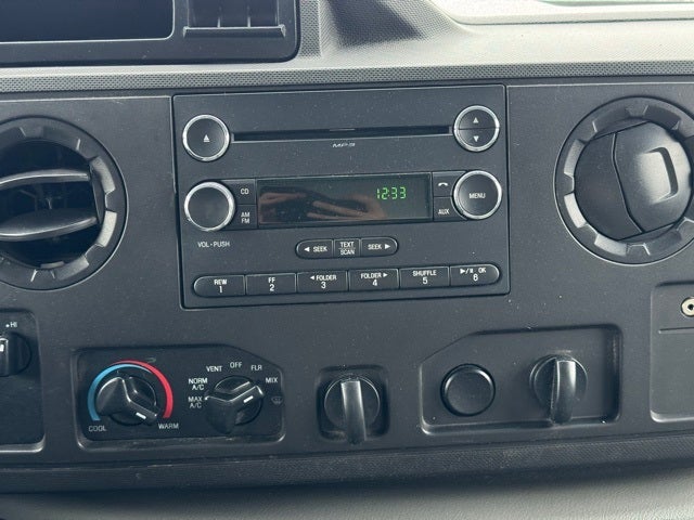 2017 Ford E-350SD Base Cutaway