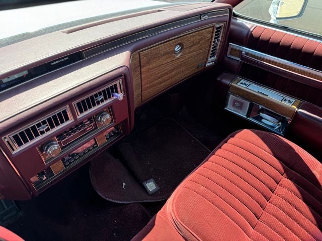 1983 Cadillac DeVille Base