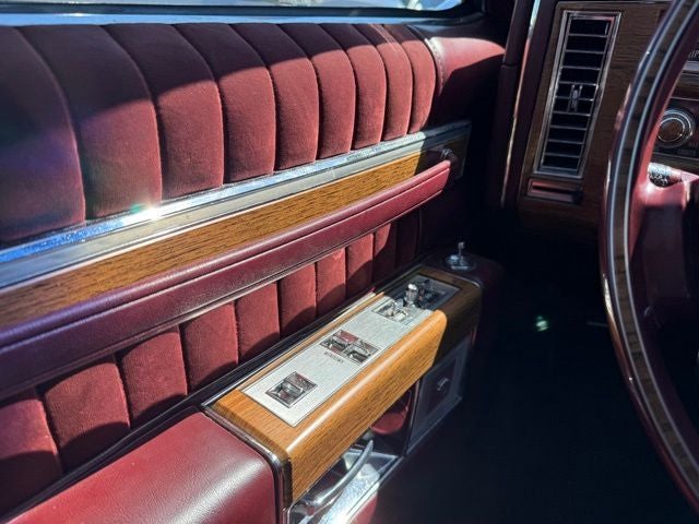 1983 Cadillac DeVille Base