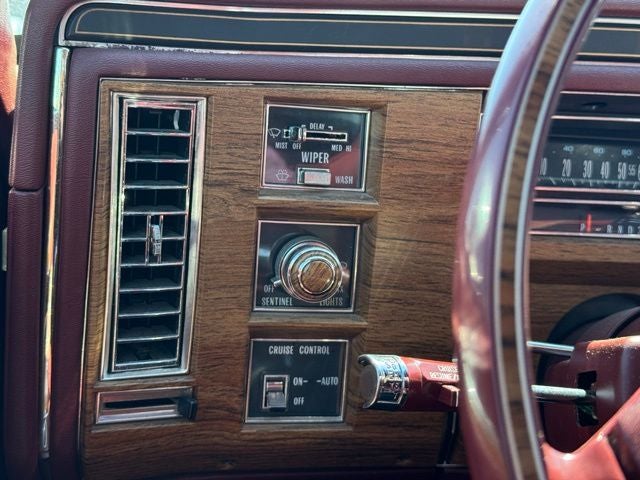 1983 Cadillac DeVille Base