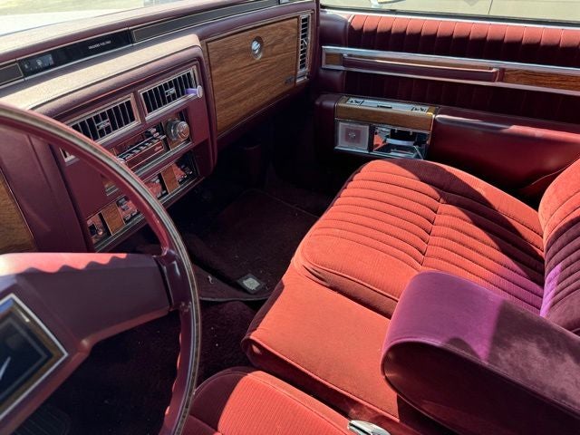 1983 Cadillac DeVille Base