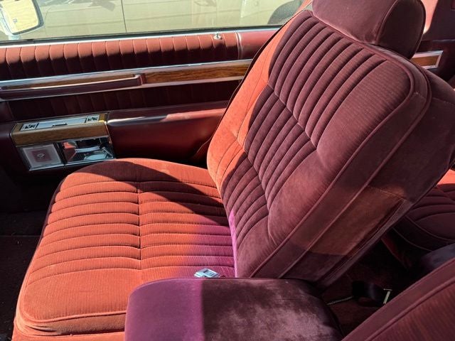 1983 Cadillac DeVille Base