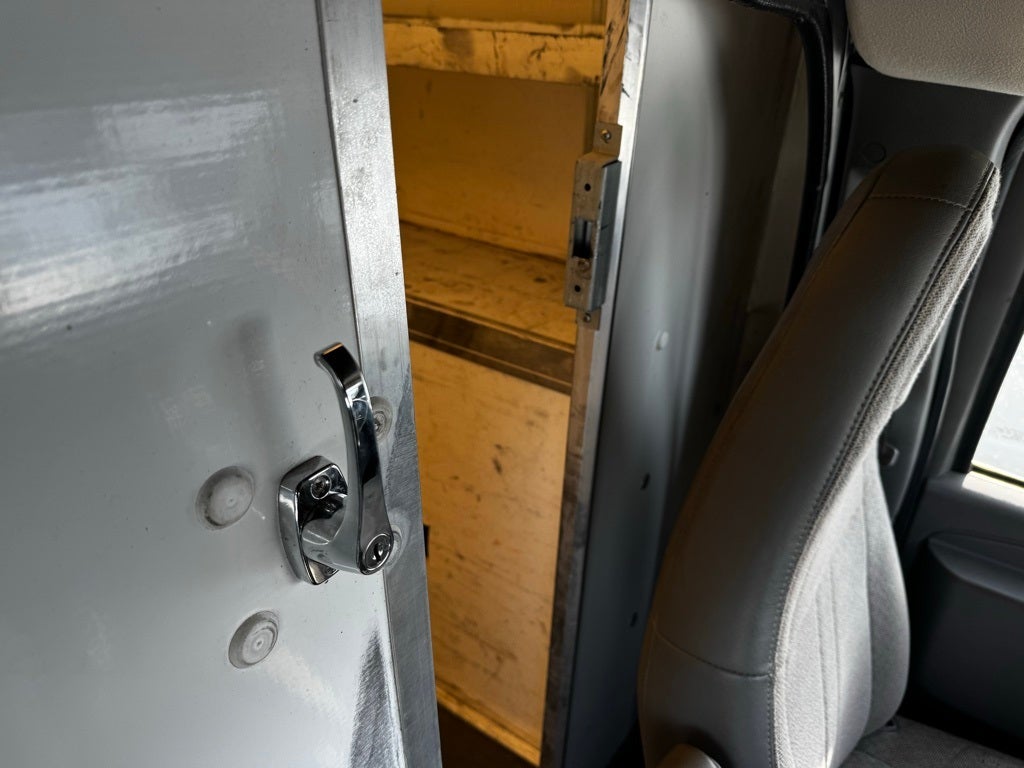 2016 Chevrolet Express 3500 Work Van Cutaway