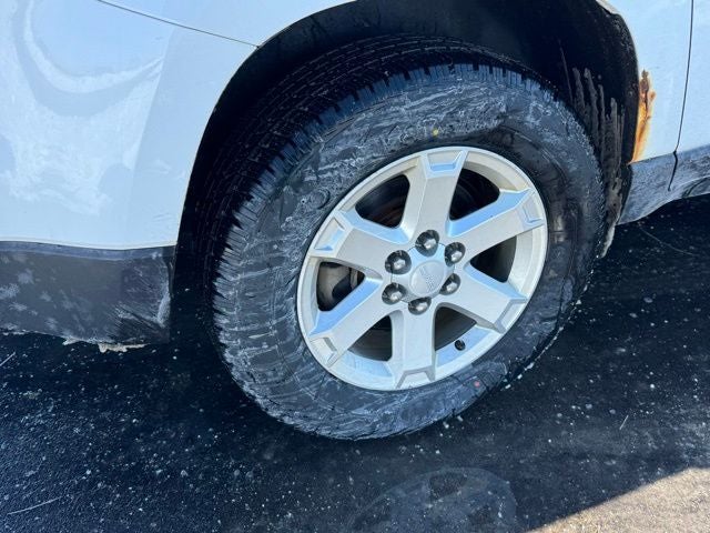 2016 GMC Acadia SLE-2