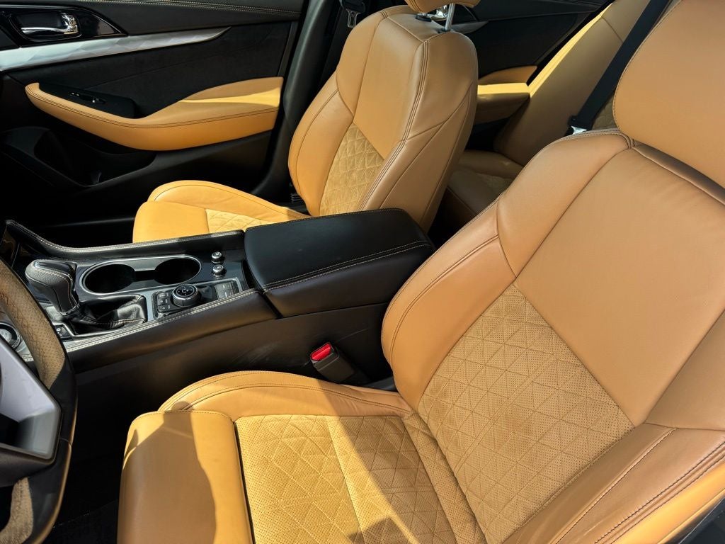 2016 Nissan Maxima SR