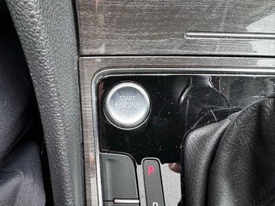 2017 Volkswagen Passat 1.8T SE w/Technology