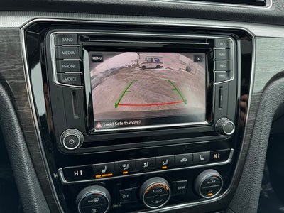 2017 Volkswagen Passat 1.8T SE w/Technology