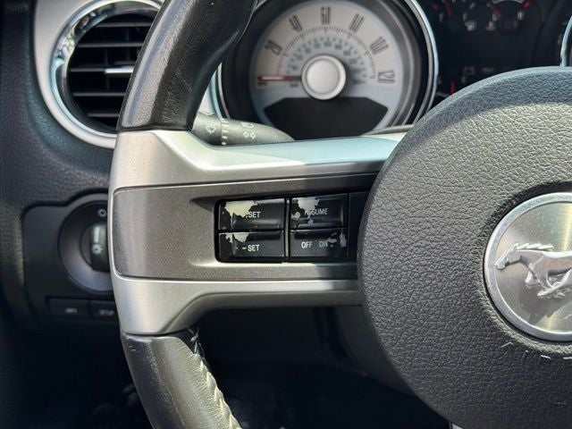 2010 Ford Mustang V6 Premium