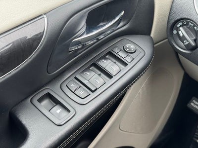 2015 Chrysler Town & Country Touring