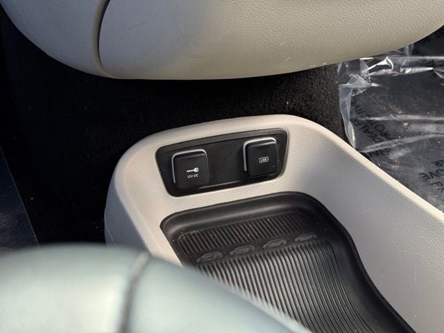 2020 Chrysler Voyager LXI