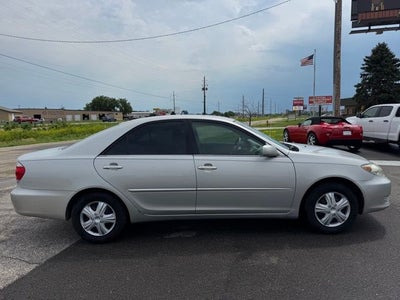 2005 Toyota Camry LE