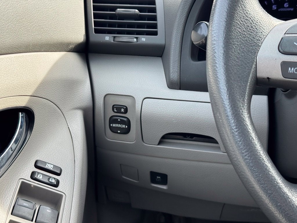 2010 Toyota Camry LE
