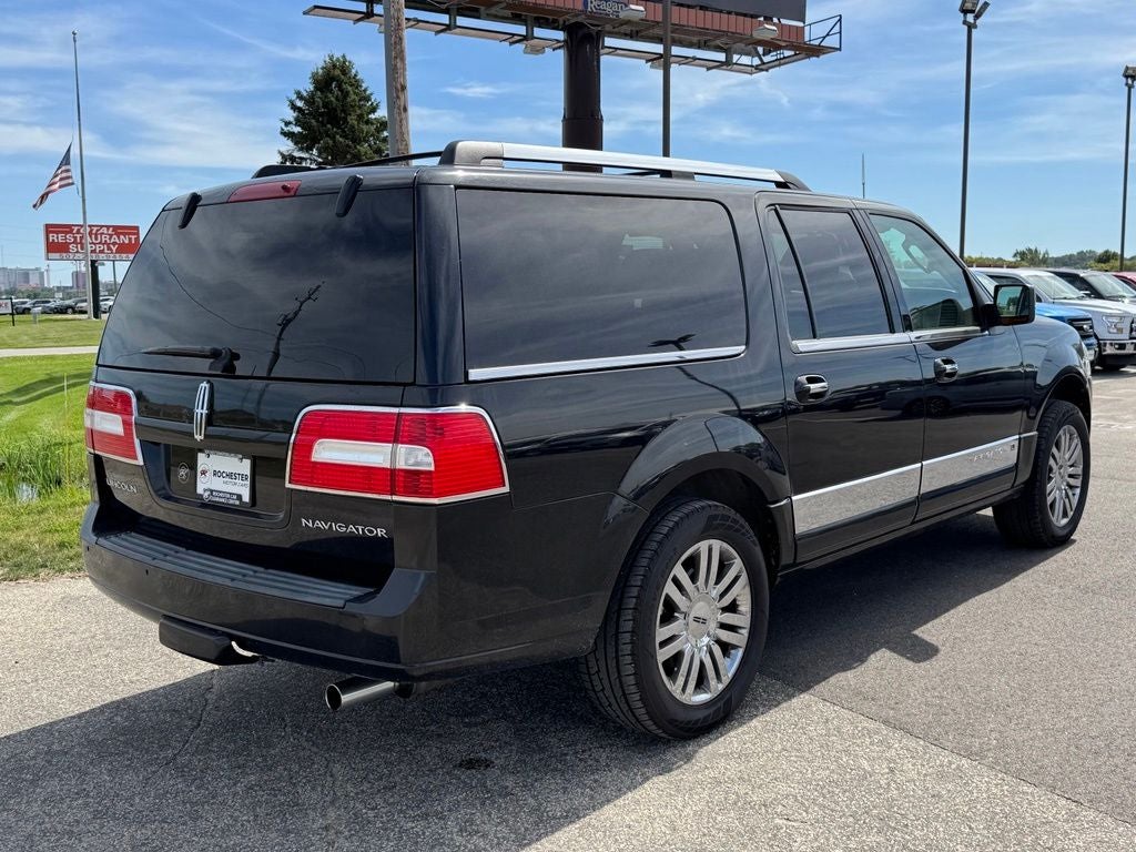 2010 Lincoln Navigator L Base