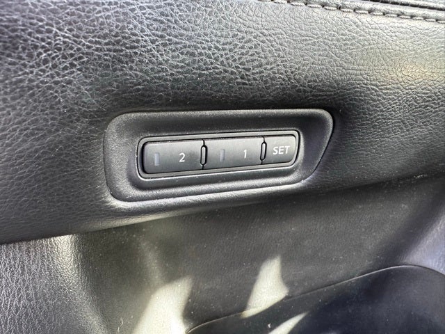 2014 Nissan Pathfinder SL