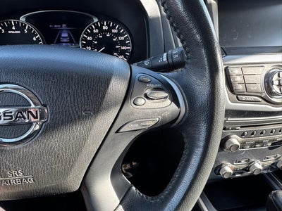 2018 Nissan Pathfinder SL