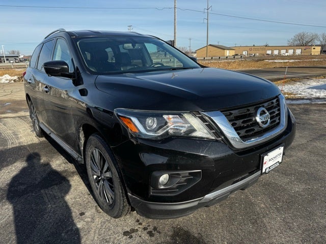 2018 Nissan Pathfinder SL
