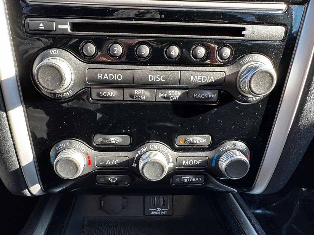 2018 Nissan Pathfinder SV