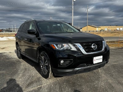 2018 Nissan Pathfinder SV