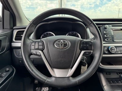 2014 Toyota Highlander LE Plus V6